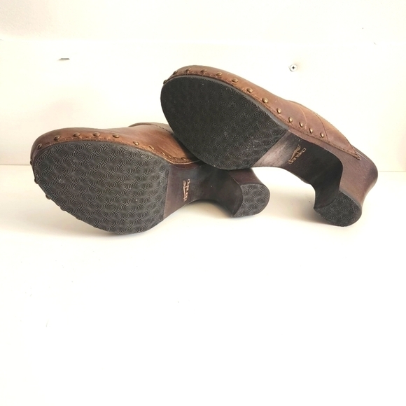Dansko Rae Clogs/Mules - Picture 7 of 8